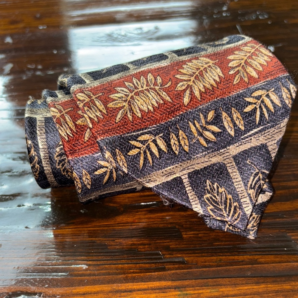 Bullock & Jones Neck‎ Tie Leaf pattern - Fall, Formal Office, Made In Italy